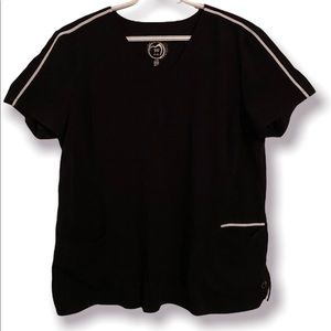 Women’s scrub top